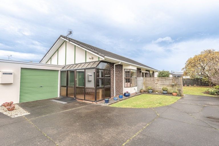 Photo of property in 6b Akepiro Place, Tawhero, Whanganui, 4501