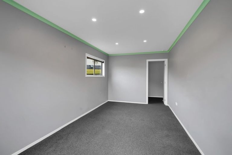 Photo of property in 77 Huatoki Street, Vogeltown, New Plymouth, 4310