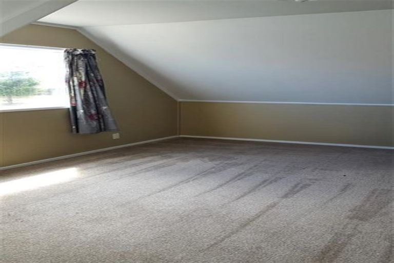 Photo of property in 2/24 Solveig Place, Randwick Park, Auckland, 2105