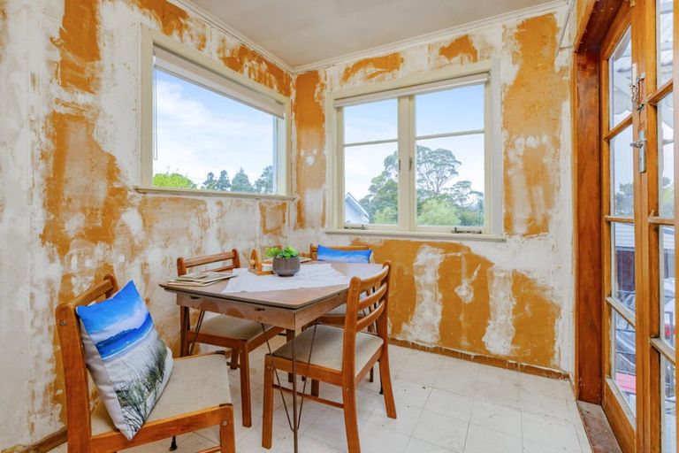 Photo of property in 96 Rosier Road, Glen Eden, Auckland, 0602