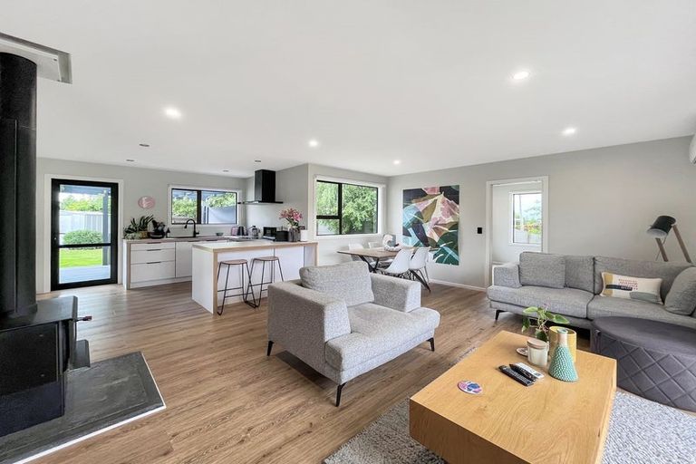 Photo of property in 17 Glenbrook Crescent, Twizel, 7901