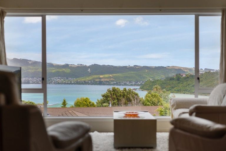 Photo of property in 19 Forth Place, Papakowhai, Porirua, 5024