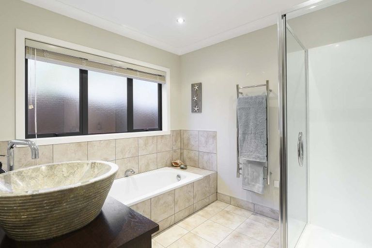 Photo of property in 7 Tobacco Hill, Welcome Bay, Tauranga, 3175