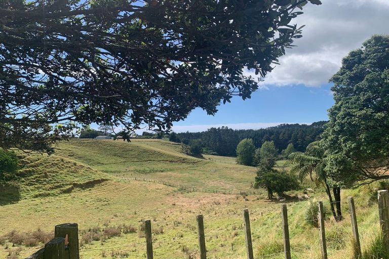 Photo of property in 205 Smart Road, Hillsborough, New Plymouth, 4372