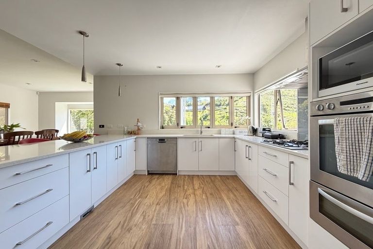 Photo of property in 43 Furlong Crescent, Churton Park, Wellington, 6037