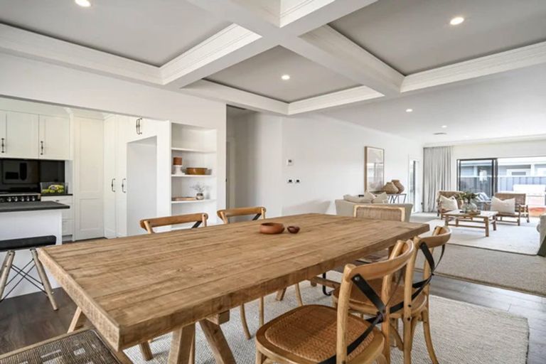 Photo of property in 127 Arataki Road, Havelock North, 4130