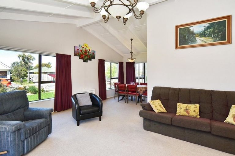 Photo of property in 20 Coates Place, Rangiora, 7400