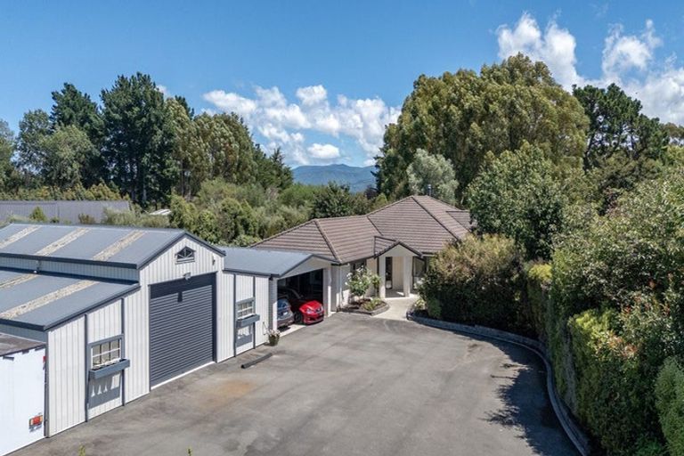 Photo of property in 7 The Glade, Carterton, 5713