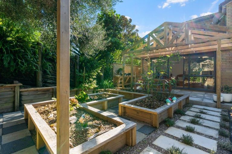 Photo of property in 119 Long Beach Road, Russell, 0202