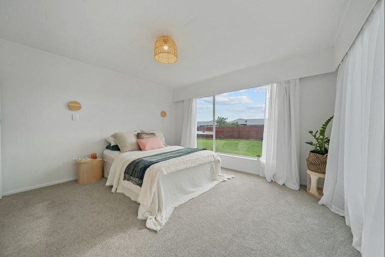 Photo of property in 19 Bronte Place, Whalers Gate, New Plymouth, 4310
