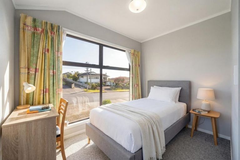 Photo of property in 207 Royal Road, Massey, Auckland, 0614