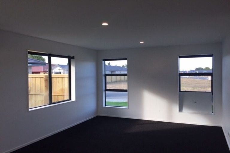 Photo of property in 21 Minerva Crescent, Woodend, 7610