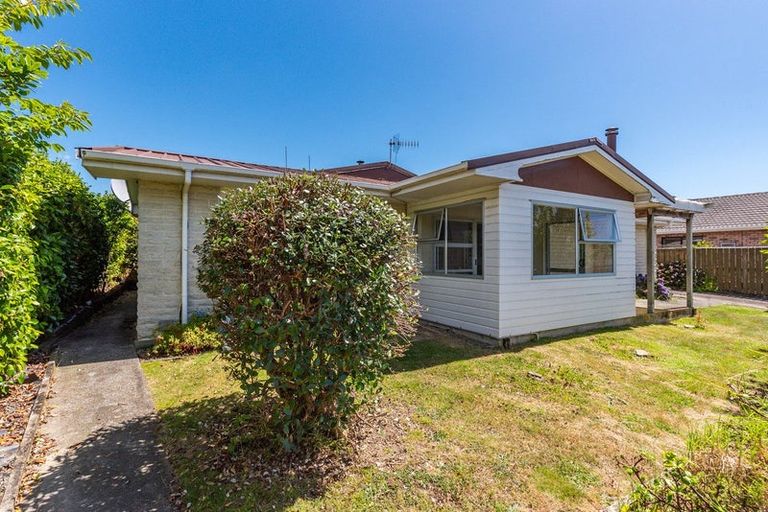 Photo of property in 22 Sylvan Avenue, Waikanae, 5036