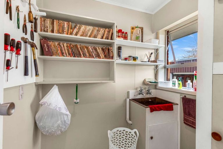 Photo of property in 43 Rugby Street, Levin, 5510