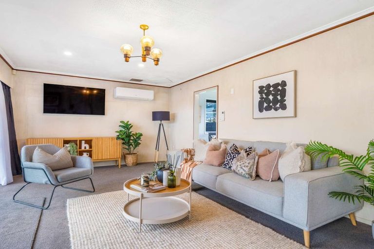 Photo of property in 15 Corilin Place, Mangakakahi, Rotorua, 3015