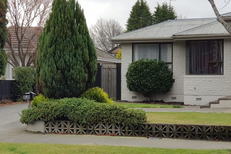 Photo of property in 8 Westburn Terrace, Burnside, Christchurch, 8041