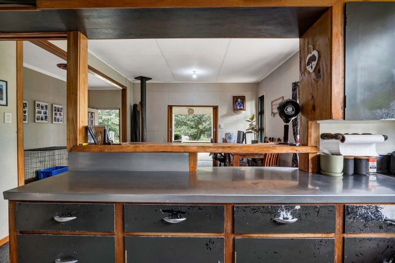 Photo of property in 19 Clifford Road, Eltham, 4322