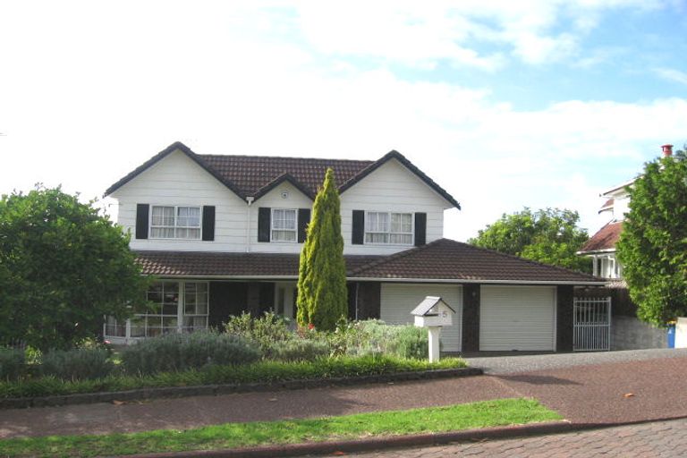 Photo of property in 5 Bragato Place, Chatswood, Auckland, 0626