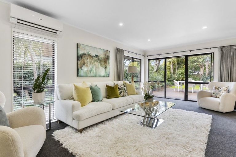 Photo of property in 2/6 Summermist Drive, Northpark, Auckland, 2013