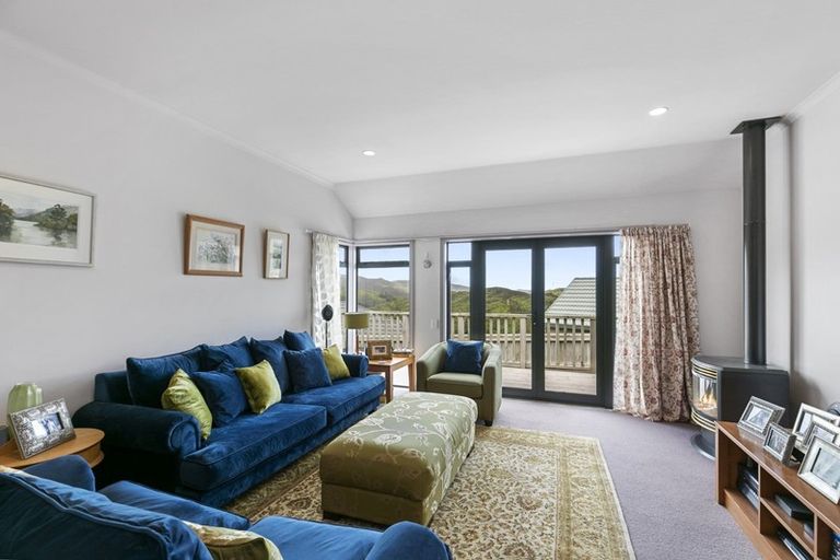 Photo of property in 10 Landsdowne Terrace, Karori, Wellington, 6012