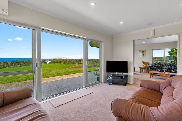 Photo of property in 107 Fuller Road, South Head, Helensville, 0874