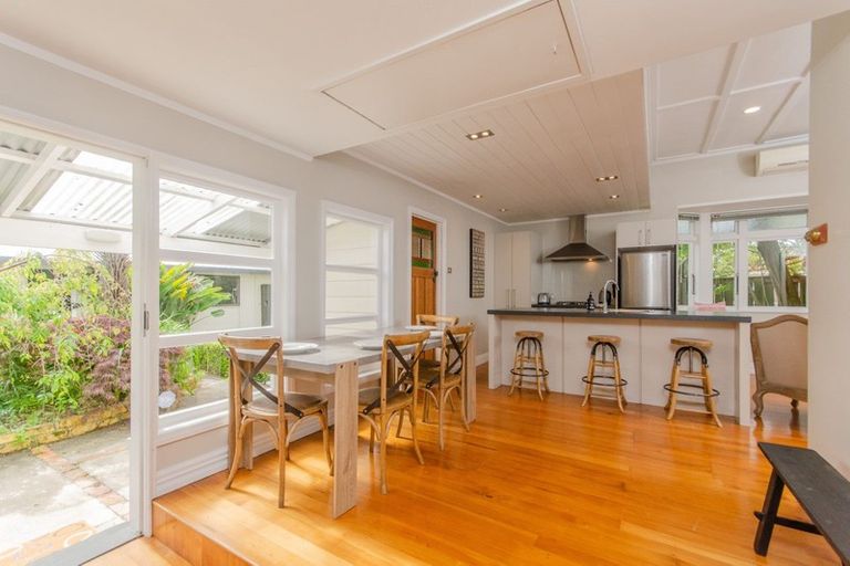 Property details for 2a Ryburn Road, Mount Wellington, Auckland, 1062