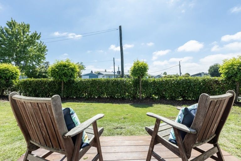 Photo of property in 18 Neeve Road, Taradale, Napier, 4112