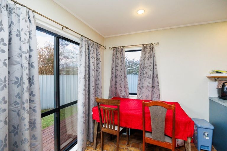 Photo of property in 28 Peppertree Glade, Kelvin Grove, Palmerston North, 4414