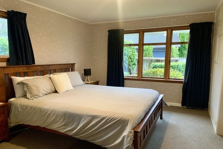 Photo of property in 13 Nutfield Lane, Cashmere, Christchurch, 8022