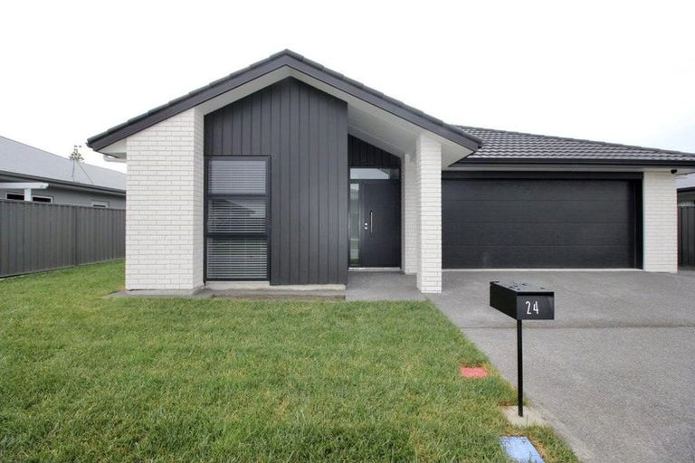 Photo of property in 24 Arrow Place, Te Awa, Napier, 4110