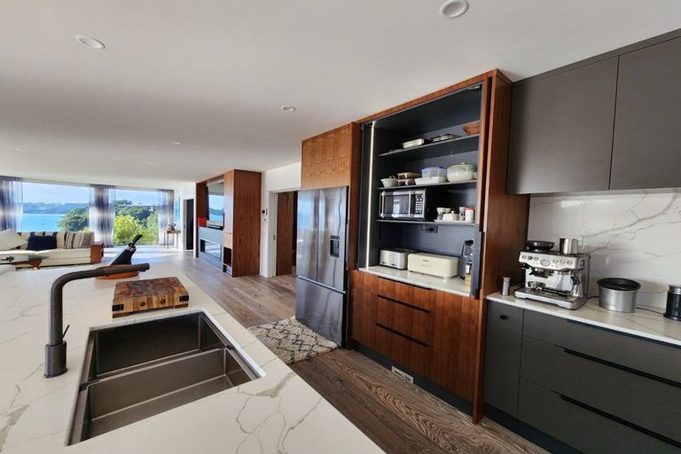 Photo of property in 71-73 Doves Bay Road, Kerikeri, 0294