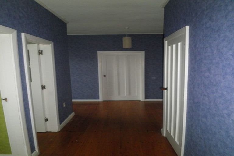 Photo of property in 53 Homebush Road, Khandallah, Wellington, 6035