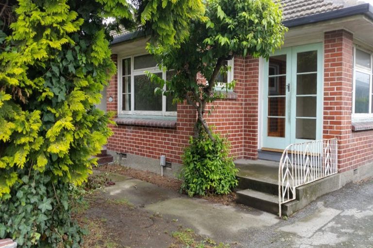 Photo of property in 113 Yaldhurst Road, Sockburn, Christchurch, 8042