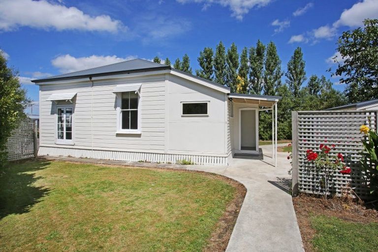 Photo of property in 1 Cadman Street, Dannevirke, 4930