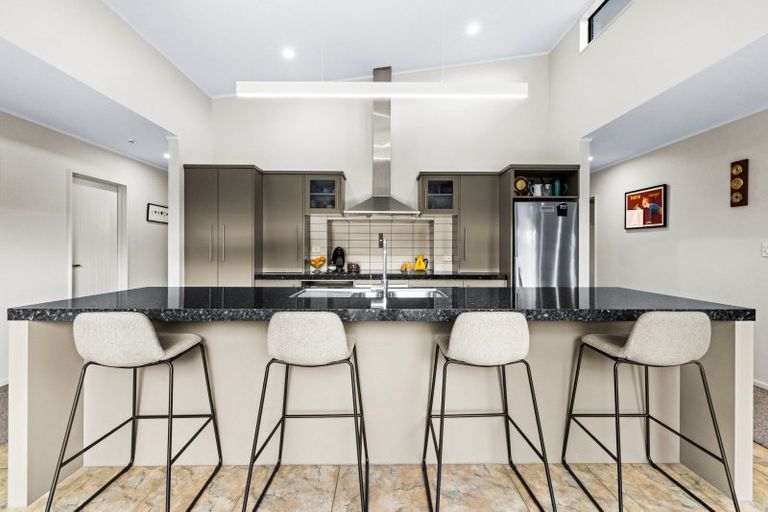 Photo of property in 27 Pinotage Drive, Greenmeadows, Napier, 4112