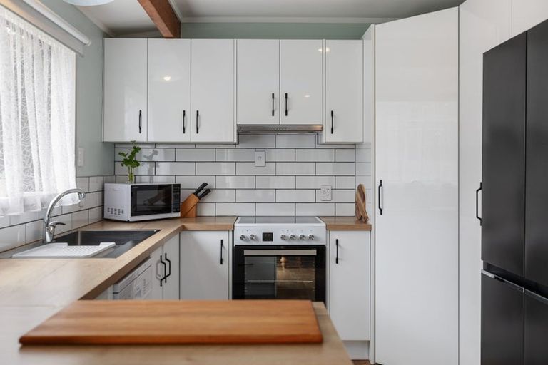 Photo of property in 227 Papamoa Beach Road, Papamoa Beach, Papamoa, 3118