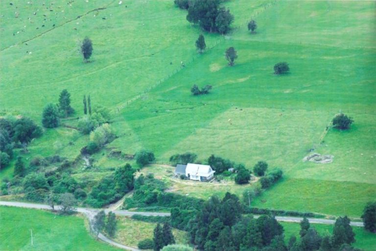 Photo of property in 329 Poerua Valley Road, Harihari, 7884