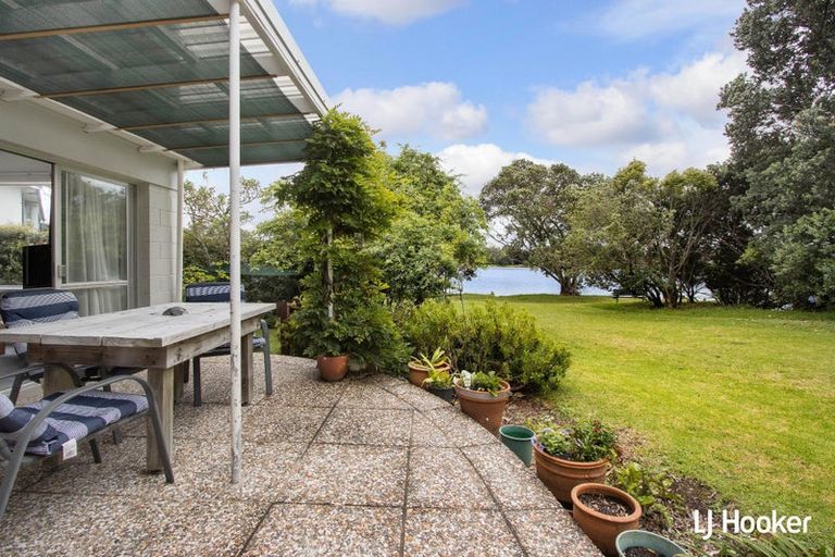 Photo of property in 10 Roretana Drive, Athenree, Katikati, 3177