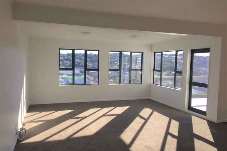 Photo of property in 6 Sheridan Terrace, Johnsonville, Wellington, 6037