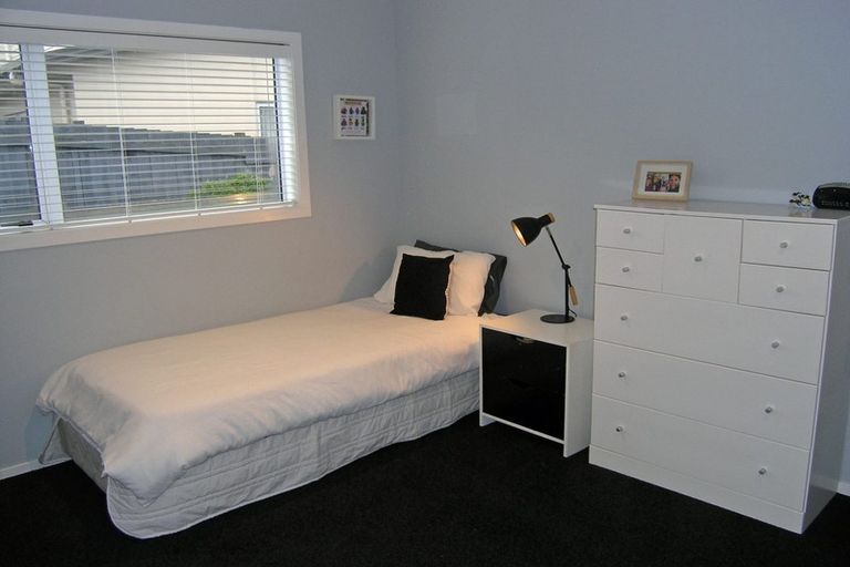 Photo of property in 21 Tasman Close, Aotea, Porirua, 5024