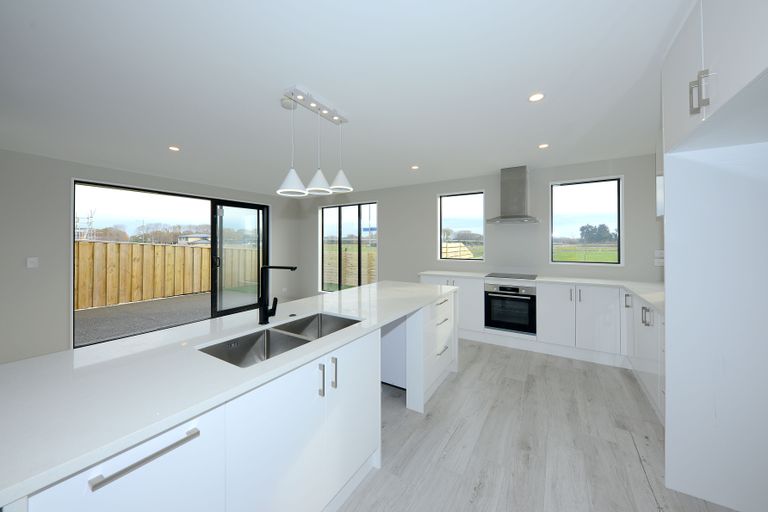 Photo of property in 38 Sarikei Avenue, Northwood, Christchurch, 8051