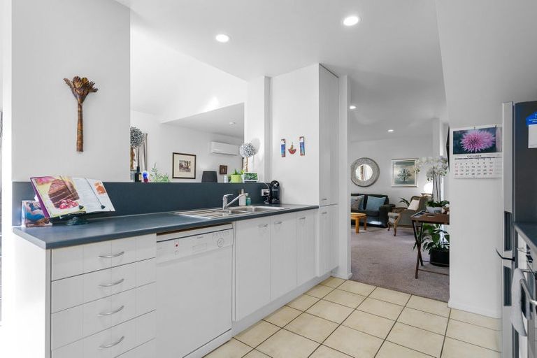 Photo of property in 29d Clare Street, Cambridge, 3434