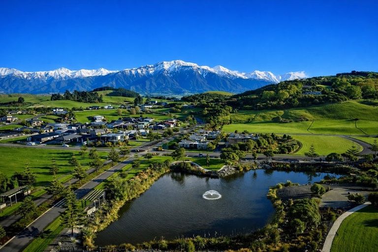 Photo of property in 35 Knowles Crescent, Kaikoura Flat, Kaikoura, 7371