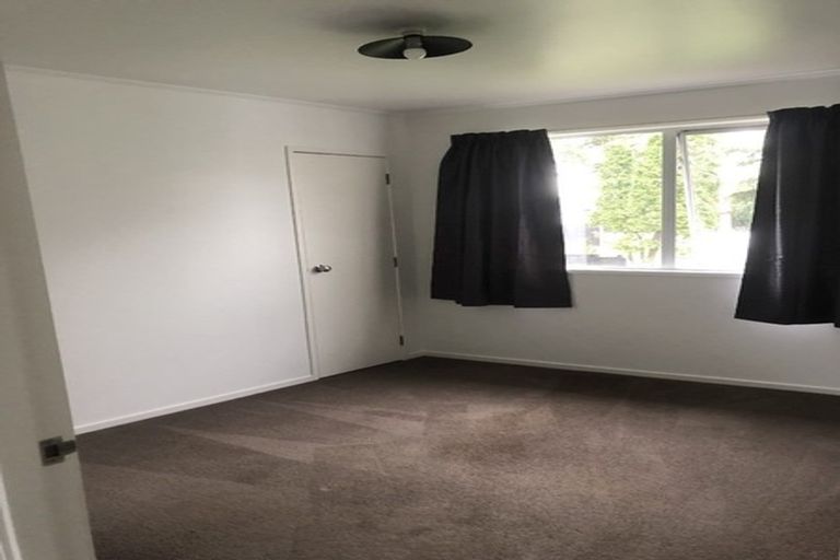 Photo of property in 19 Becker Drive, Weymouth, Auckland, 2103