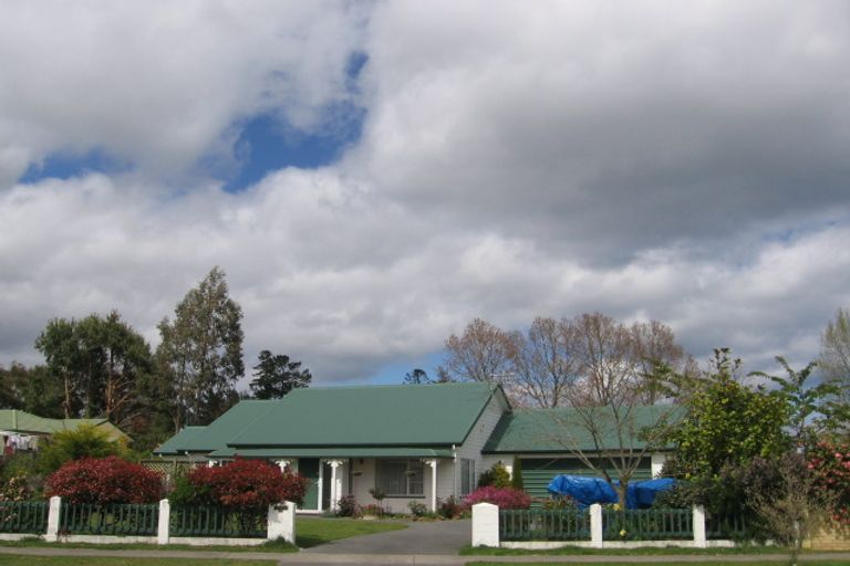 Photo of property in 65 Balmoral Drive, Hilltop, Taupo, 3330