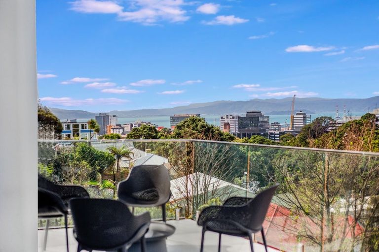 Photo of property in 10 Kilmister Avenue, Thorndon, Wellington, 6011