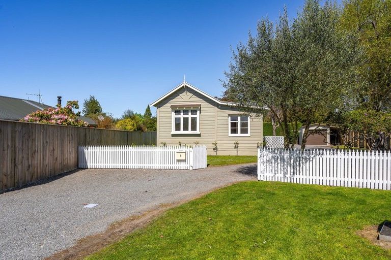 Photo of property in 9 Yule Grove, Greytown, 5712