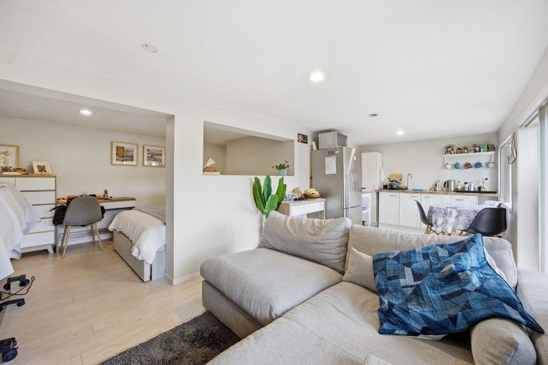 Photo of property in 1/49 Galaxy Drive, Mairangi Bay, Auckland, 0630