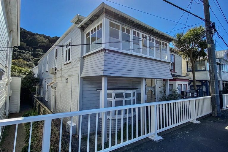 Photo of property in 84 Tinakori Road, Thorndon, Wellington, 6011