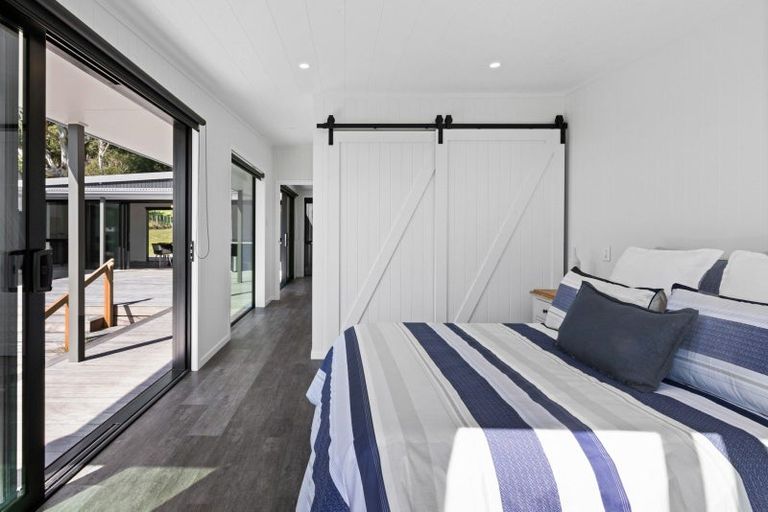 Photo of property in 4a Shoal Beach Road, Aramoana, Omakere, 4271